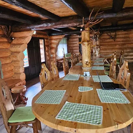 Dintre Salcami Lodge *